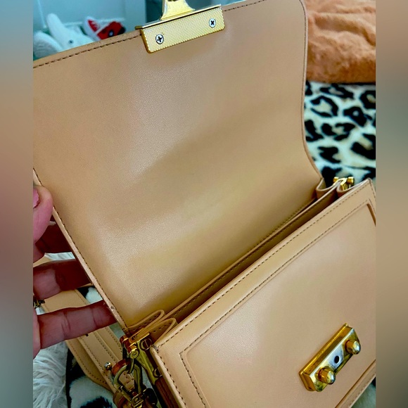👜 JW PEI Kingsley Crossbody – Almond | Vegan Leather | Gently Used - Picture 1 of 7